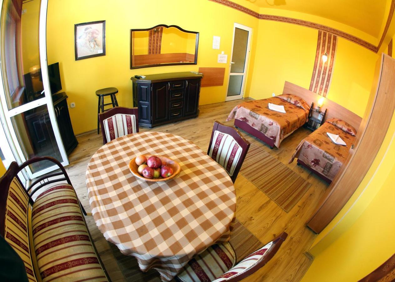 Colored House Apartments Софія Екстер'єр фото