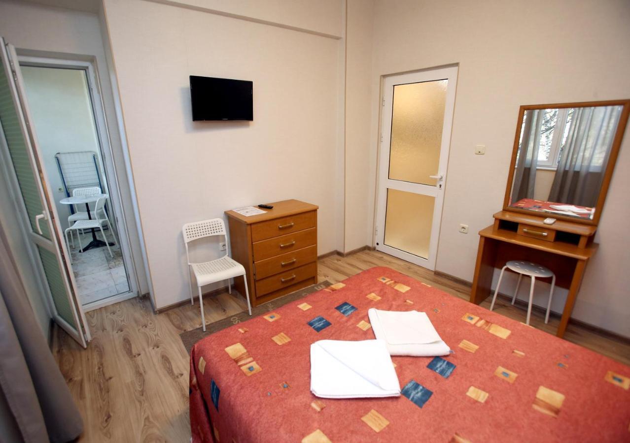 Colored House Apartments Софія Екстер'єр фото