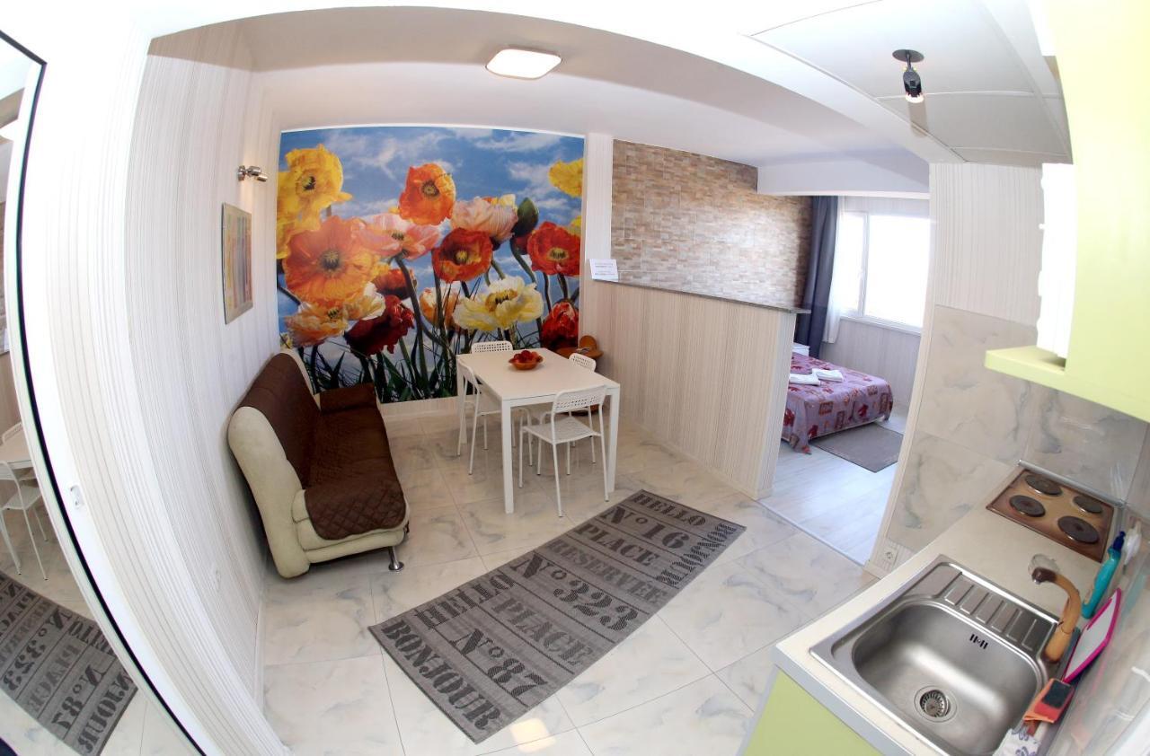 Colored House Apartments Софія Екстер'єр фото