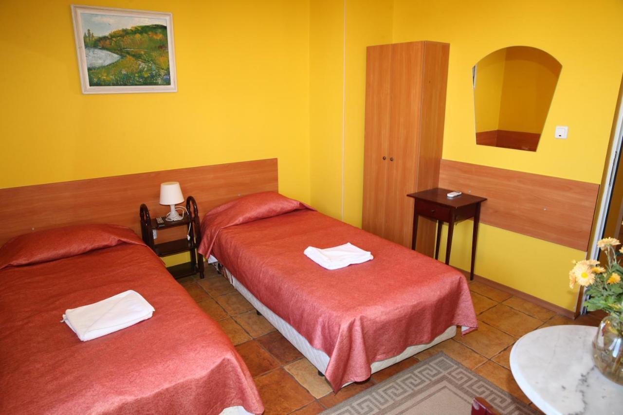 Colored House Apartments Софія Екстер'єр фото
