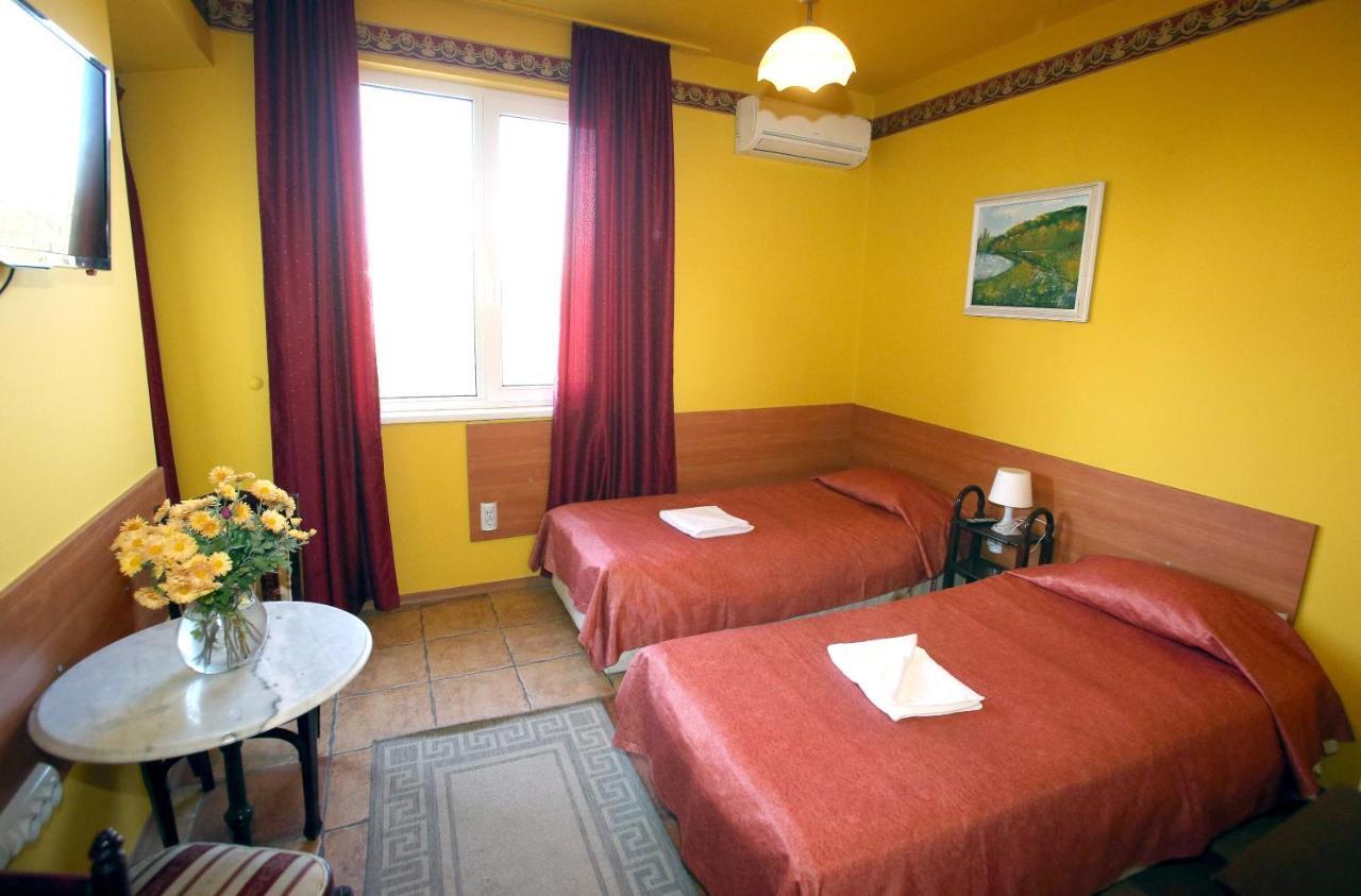 Colored House Apartments Софія Екстер'єр фото